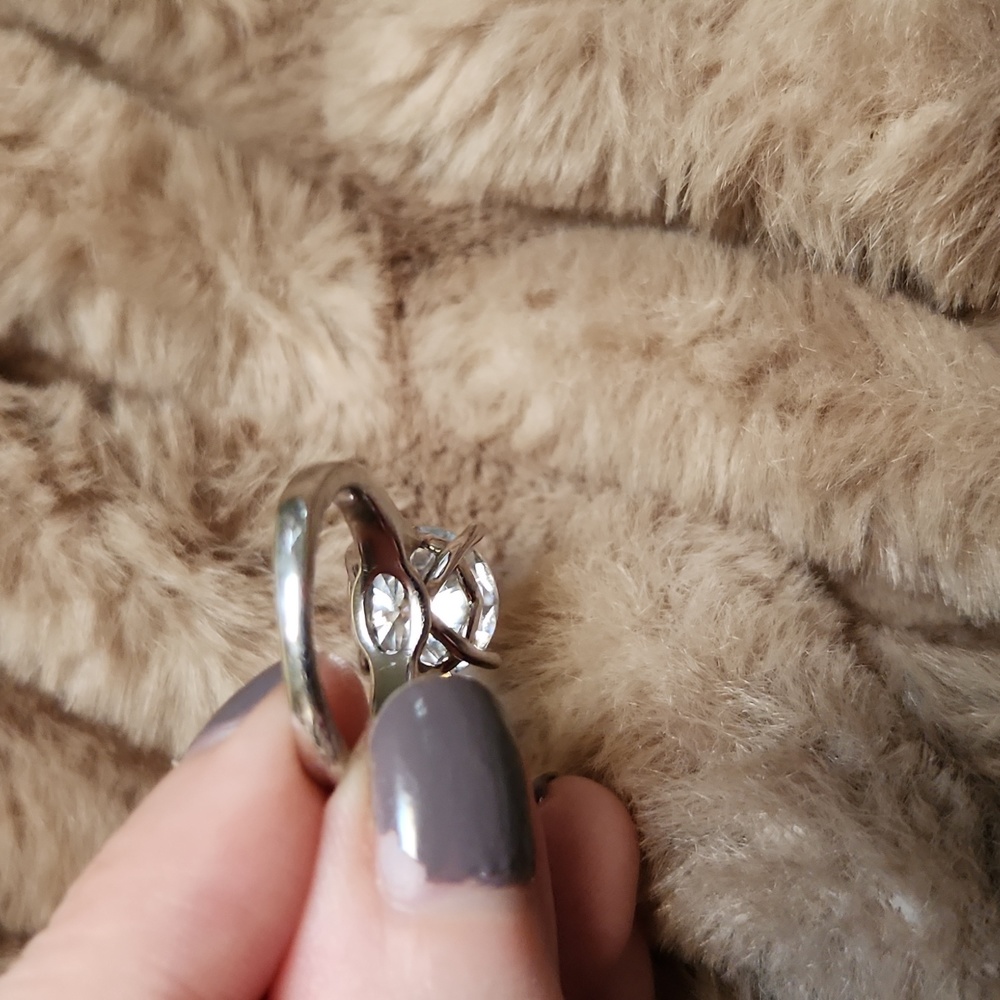 Moissanite Ring - image 4